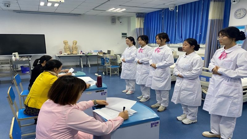 母婴护理师培训：揭秘取证之路
