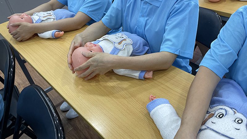 广州婴儿洗澡台：如何选择安全可靠的厂家直销产品**